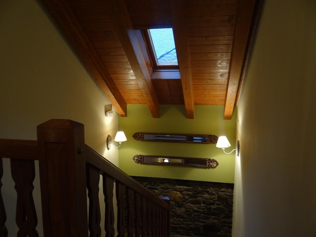Alba D'Esteve. Casa Rural Espot Ruang foto